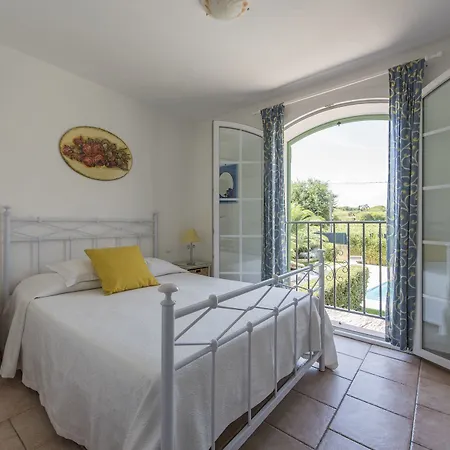 One Of The In Tropez * Saint-Tropez